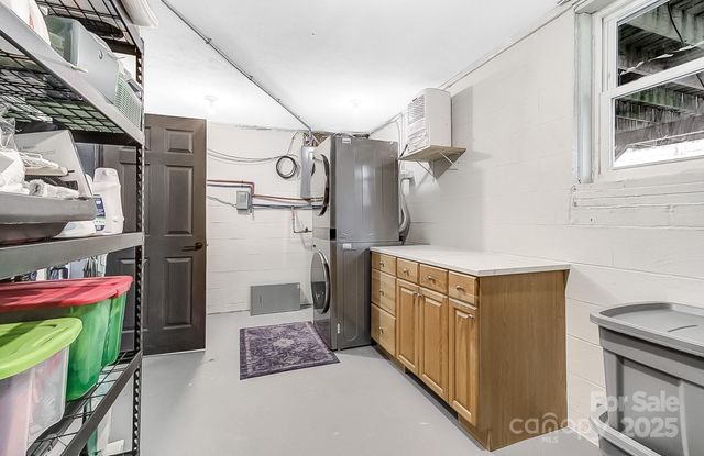 98 Brightwater Heights Drive, Hendersonville, NC 28791