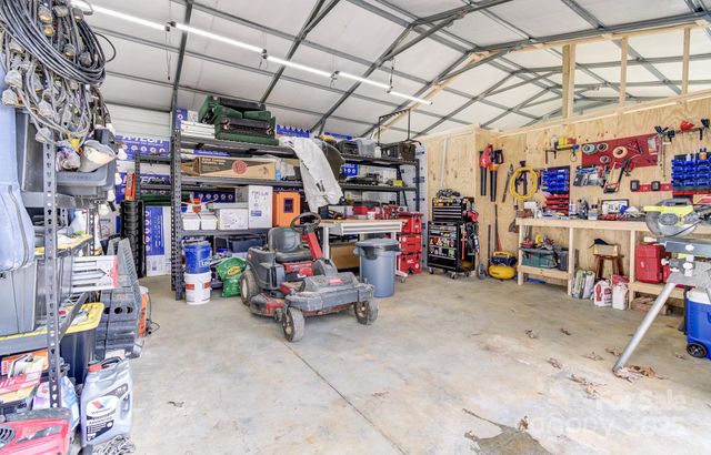 98 Brightwater Heights Drive, Hendersonville, NC 28791