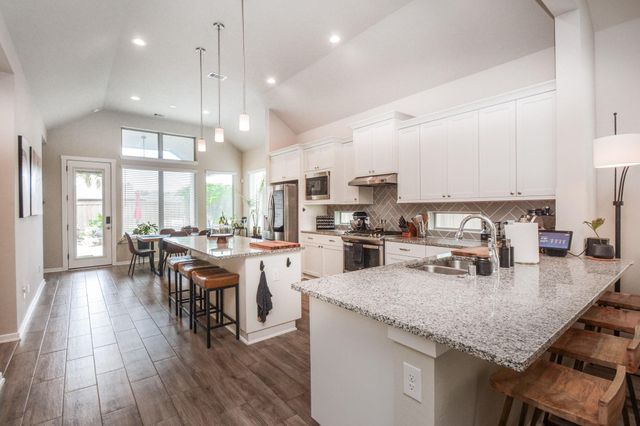 27026 Golden Knoll Drive, Magnolia, TX 77354