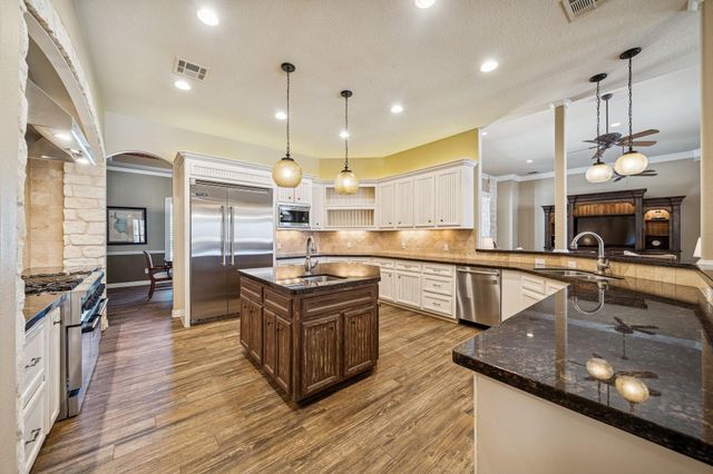 2511 Caney Creek Court, Richmond, TX 77406