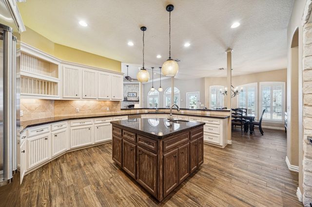 2511 Caney Creek Court, Richmond, TX 77406