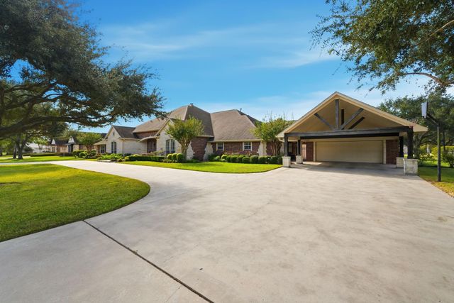 2511 Caney Creek Court, Richmond, TX 77406