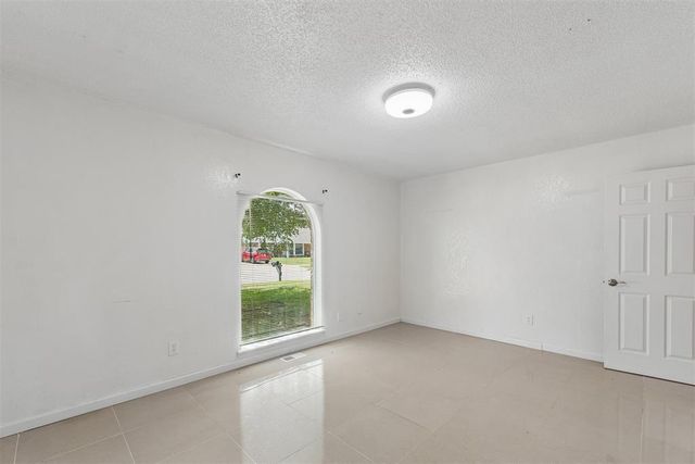 2609 SW 92nd Street, Oklahoma City, OK 73159