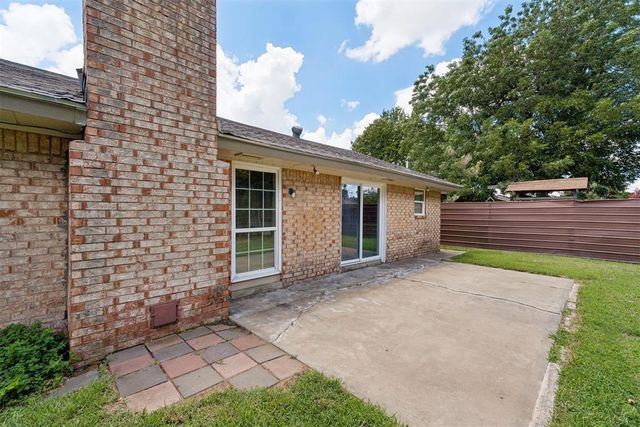 2609 SW 92nd Street, Oklahoma City, OK 73159