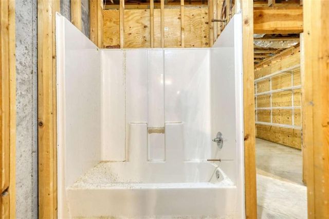 205 Tabor Forest Dr, Oxford, GA 30054