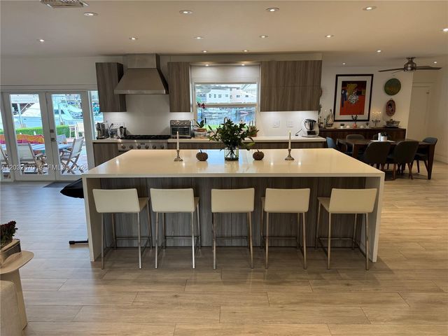 13305 Biscayne Island Ter, North Miami, FL 33181