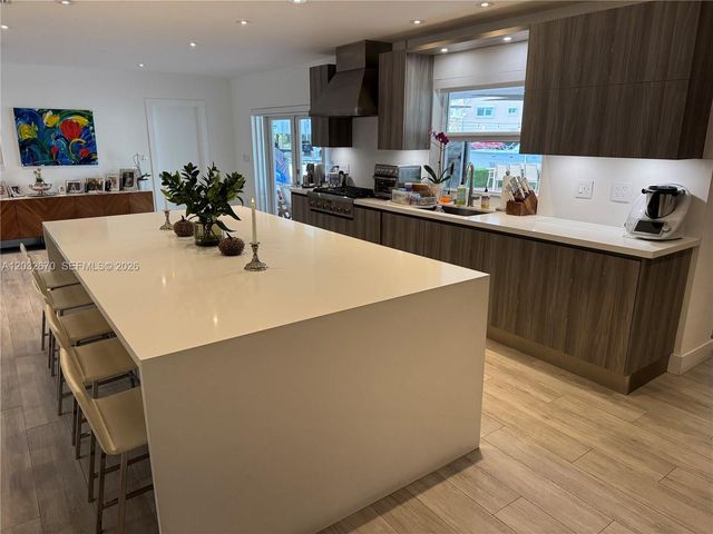 13305 Biscayne Island Ter, North Miami, FL 33181
