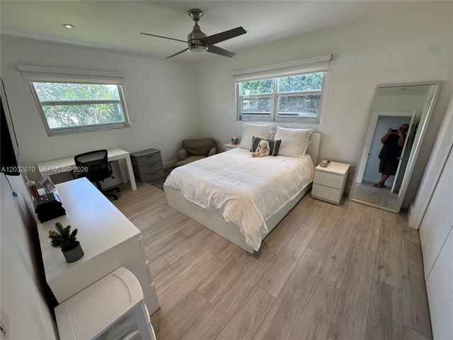 13305 Biscayne Island Ter, North Miami, FL 33181