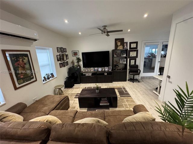 13305 Biscayne Island Ter, North Miami, FL 33181