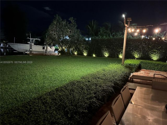 13305 Biscayne Island Ter, North Miami, FL 33181