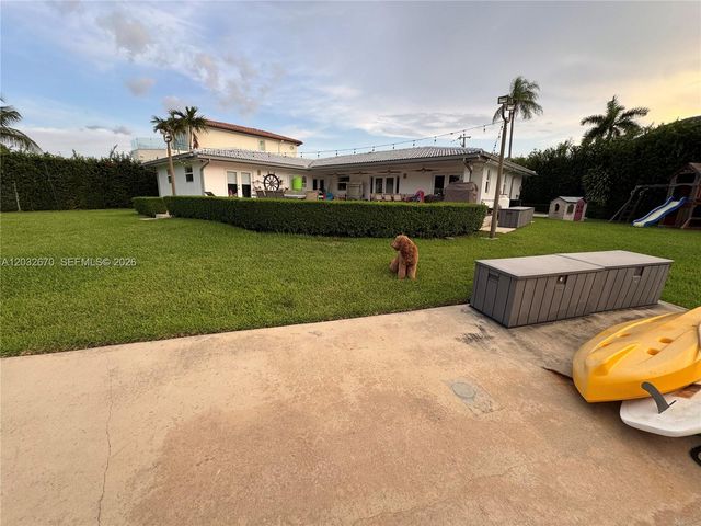 13305 Biscayne Island Ter, North Miami, FL 33181