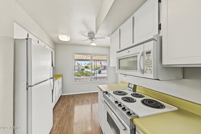 19837 N CONCHO Circle, Sun City, AZ 85373