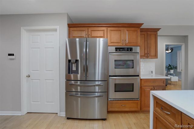 55975 Sequoia Court, Shelby Twp, MI 48316