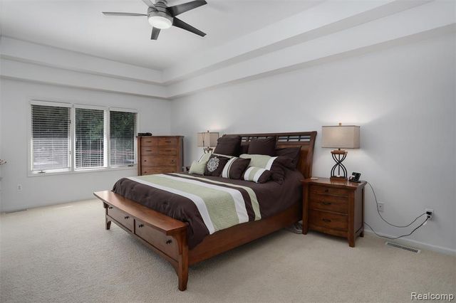 55975 Sequoia Court, Shelby Twp, MI 48316