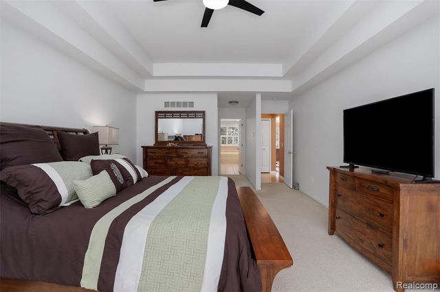 55975 Sequoia Court, Shelby Twp, MI 48316