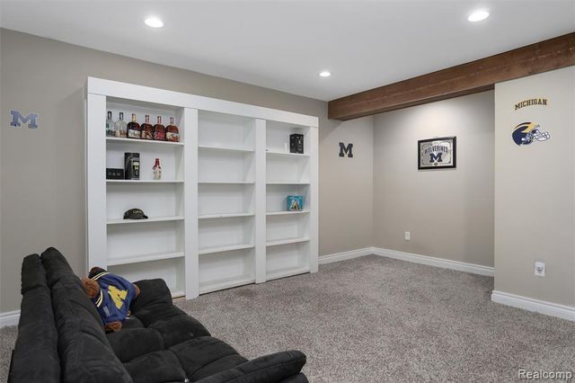 55975 Sequoia Court, Shelby Twp, MI 48316