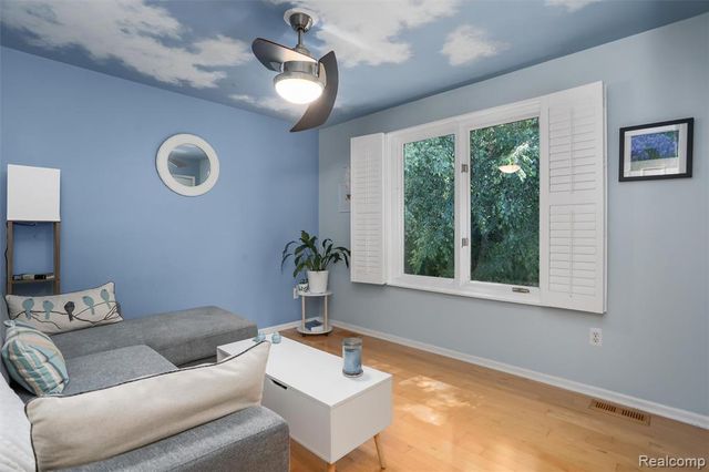 55975 Sequoia Court, Shelby Twp, MI 48316