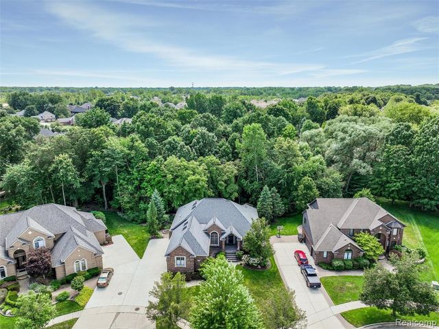 55975 Sequoia Court, Shelby Twp, MI 48316