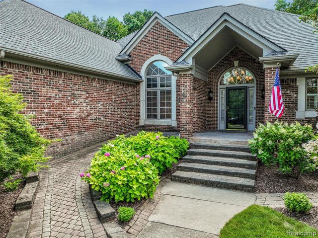 55975 Sequoia Court, Shelby Twp, MI 48316