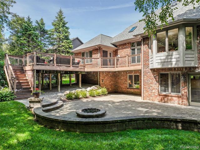 55975 Sequoia Court, Shelby Twp, MI 48316