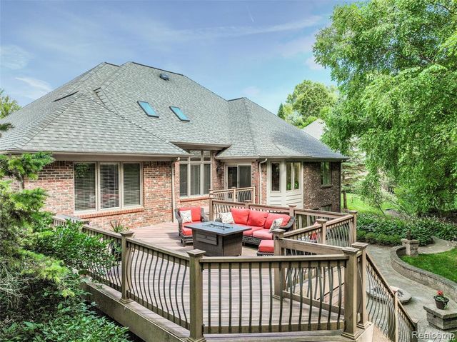 55975 Sequoia Court, Shelby Twp, MI 48316