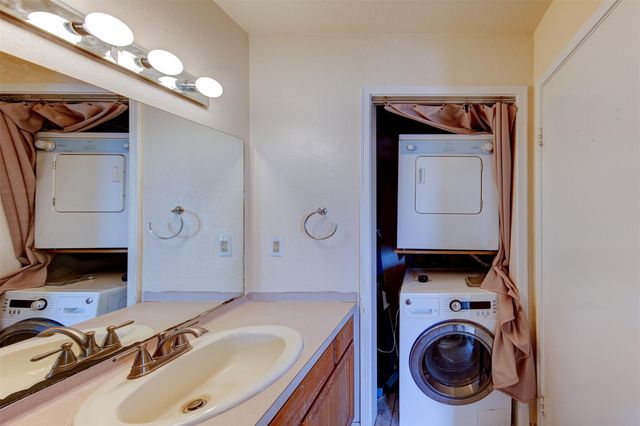 18617 Egret Bay Boulevard 506, Webster, TX 77058