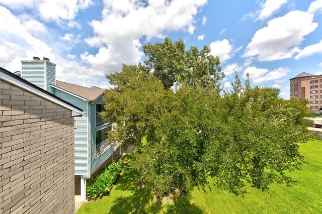 18617 Egret Bay Boulevard 506, Webster, TX 77058