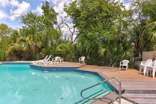 18617 Egret Bay Boulevard 506, Webster, TX 77058