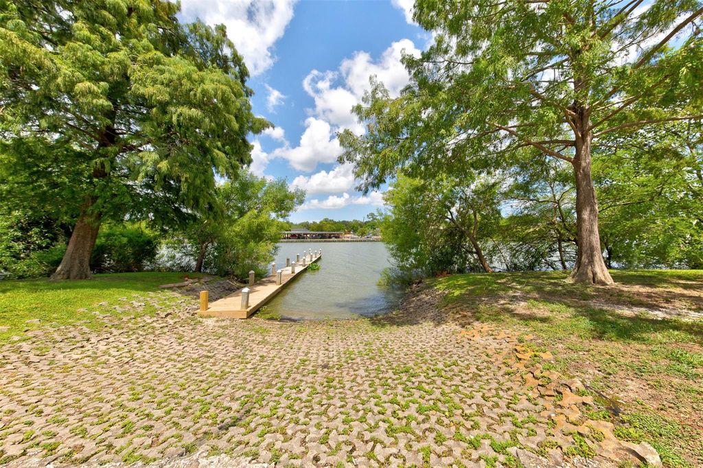 18617 Egret Bay Boulevard 506, Webster, TX 77058