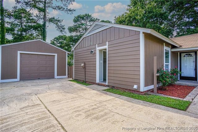 610 Missenburg Court, Fayetteville, NC 28314