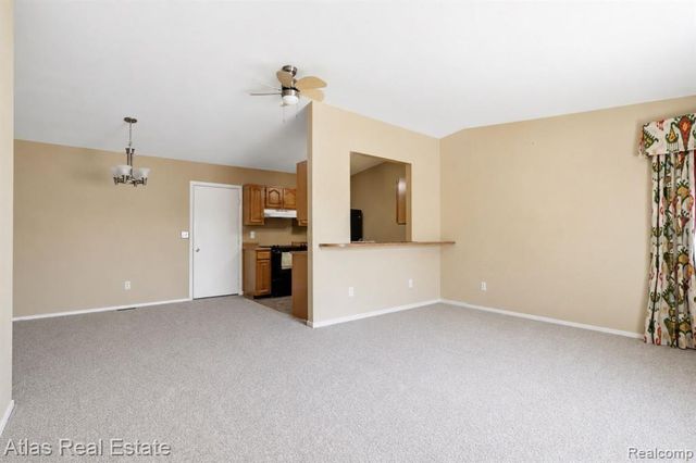 1117 Lake Shore Circle, Grand Blanc, MI 48439