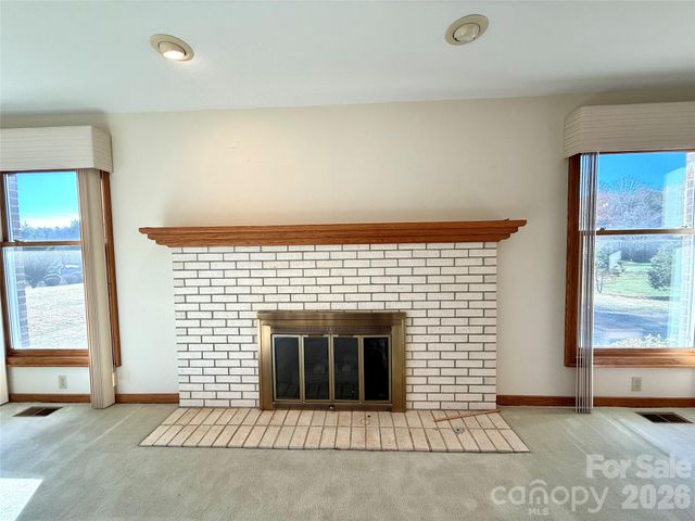 2001 Plum Tree Lane, Hendersonville, NC 28739