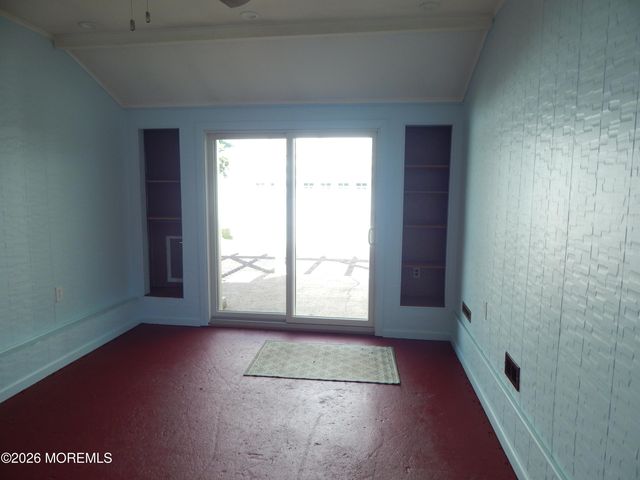 128 Mount Lane, Toms River, NJ 08753