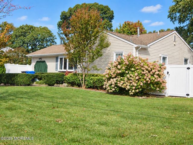 128 Mount Lane, Toms River, NJ 08753
