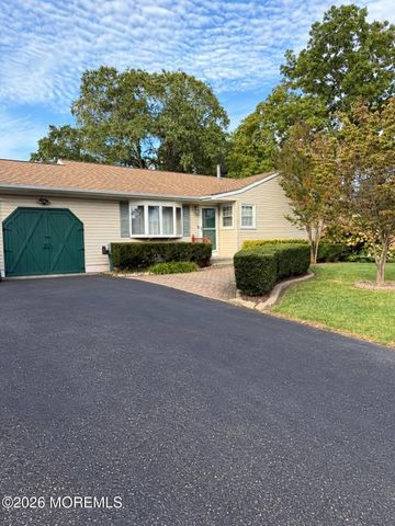 128 Mount Lane, Toms River, NJ 08753