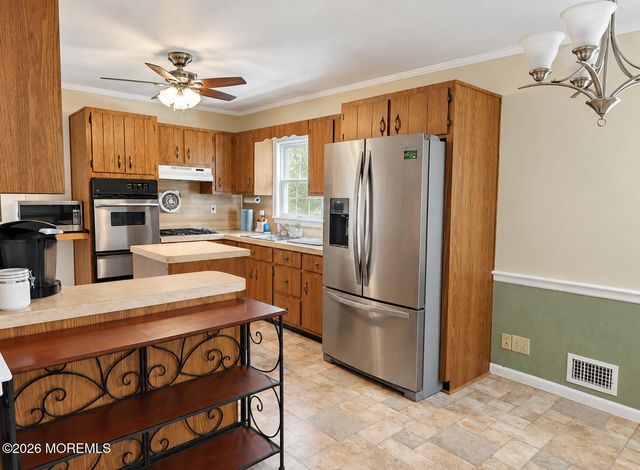 128 Mount Lane, Toms River, NJ 08753