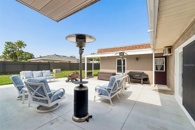 4306 NEWBURY DRIVE, New Port Richey, FL 34652