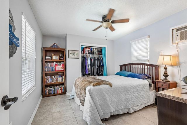 4306 NEWBURY DRIVE, New Port Richey, FL 34652