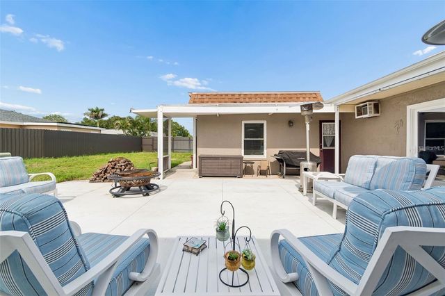 4306 NEWBURY DRIVE, New Port Richey, FL 34652