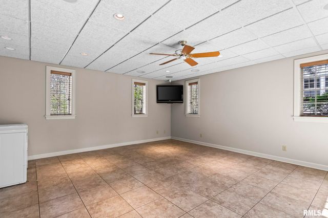 1050 WILLIAMS Boulevard, Springfield, IL 62704