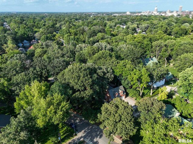 1050 WILLIAMS Boulevard, Springfield, IL 62704