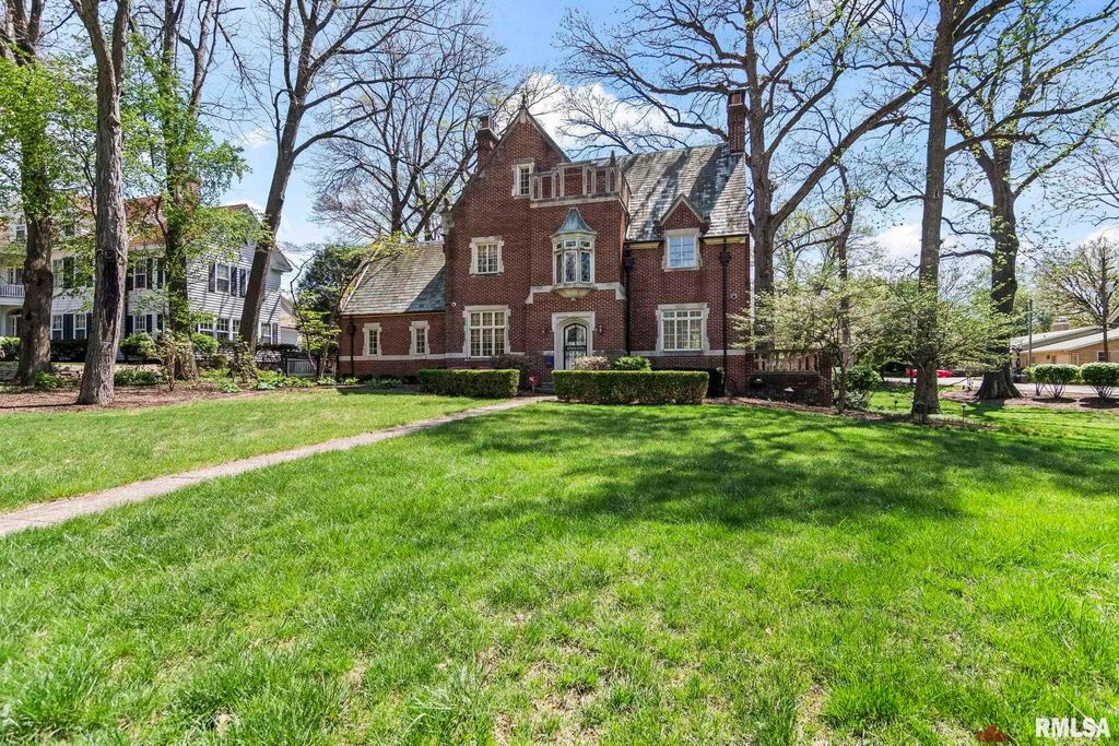 1050 WILLIAMS Boulevard, Springfield, IL 62704