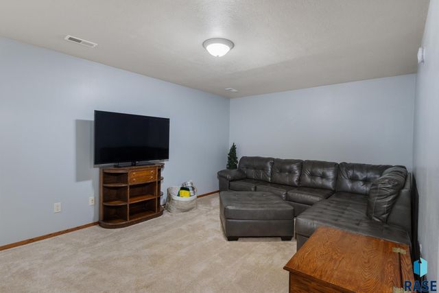 4301 N Montana Ave Avenue, Sioux Falls, SD 57107