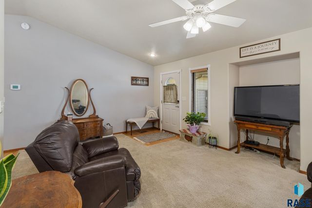 4301 N Montana Ave Avenue, Sioux Falls, SD 57107