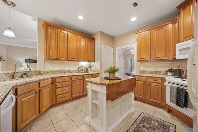 128 Pearle Cove Drive, Huntsville, AL 35806