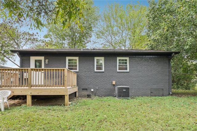 132 Kime Avenue, Liberty, NC 27298