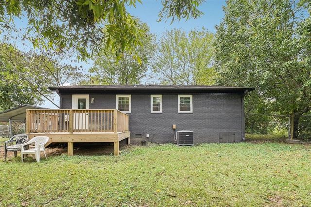 132 Kime Avenue, Liberty, NC 27298