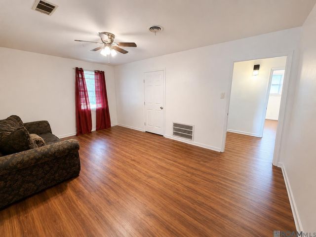 4276 Lorraine St, Baton Rouge, LA 70805