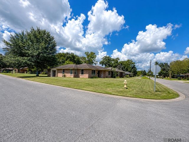 4276 Lorraine St, Baton Rouge, LA 70805
