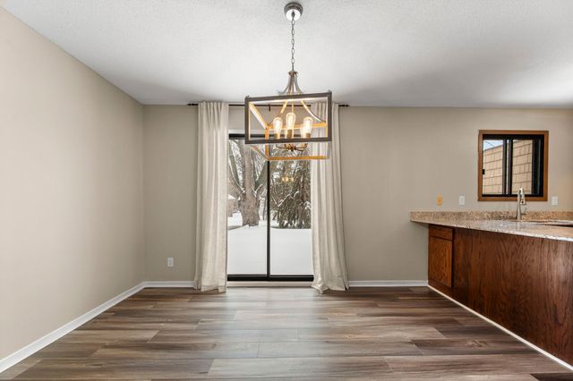 11596 Scotch Pine Court, Eden Prairie, MN 55344